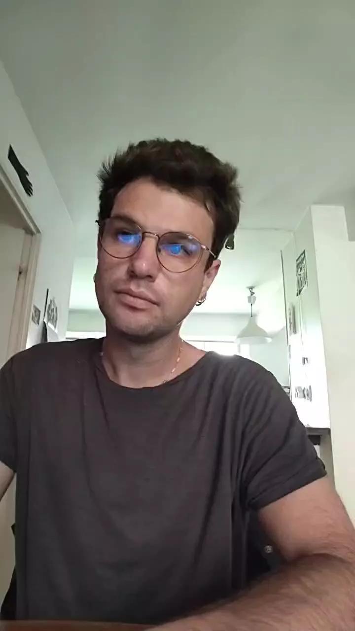 frenchyhothairy on Cam4 