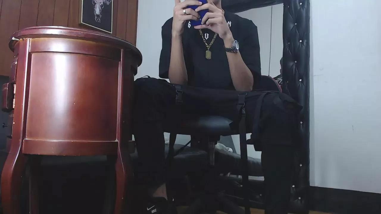 GaboReyes on Cam4 