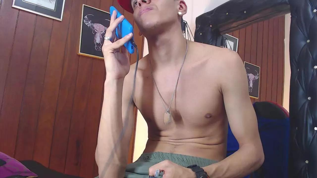 GaboReyes on Cam4 
