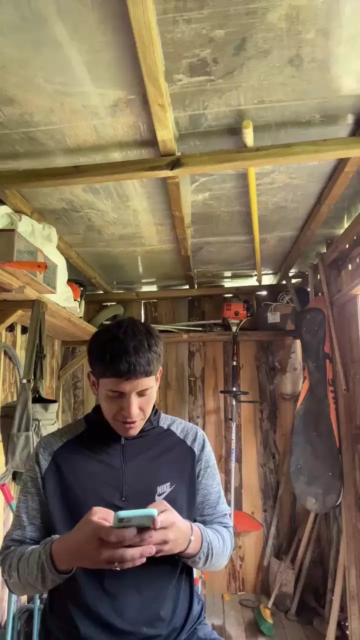 Offline Gabr1996 on Cam4