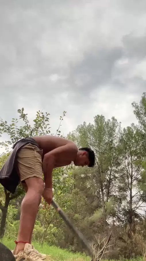 Offline Gabr1996 on Cam4