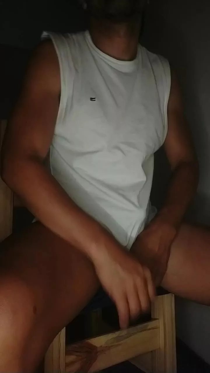 Offline gabriel4575 on Cam4