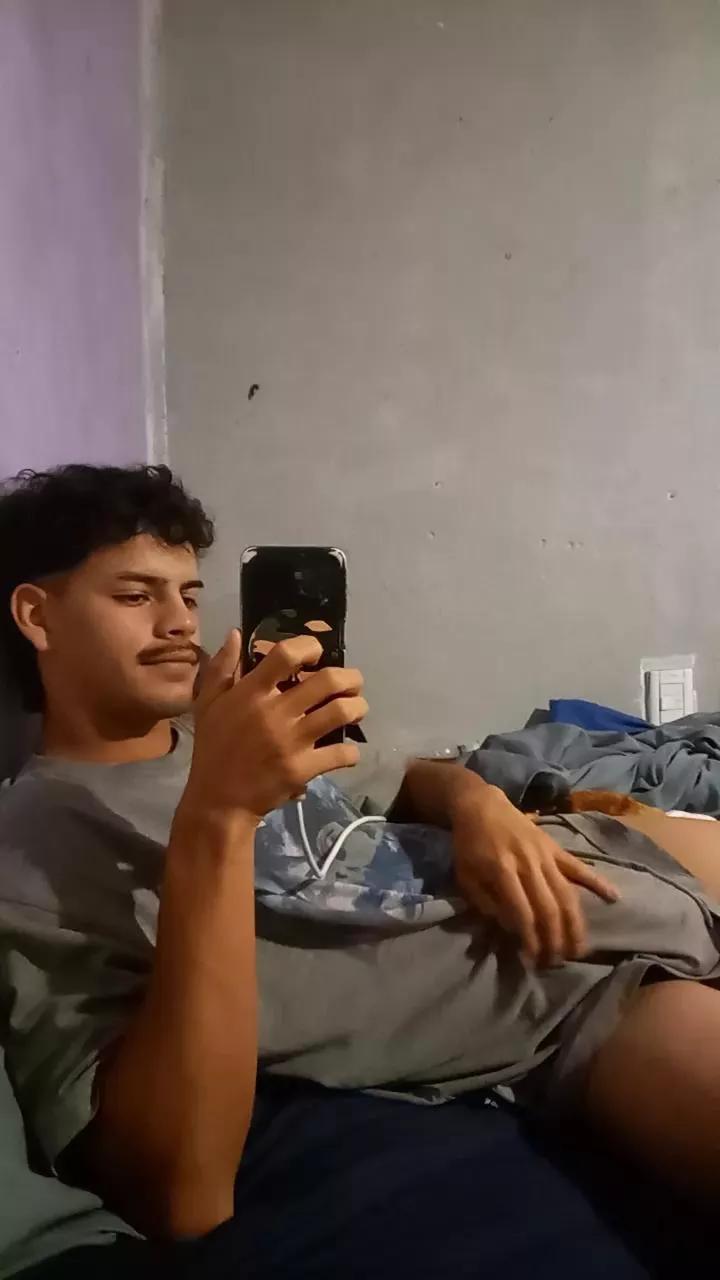 garbeilsrnxxx on Cam4 