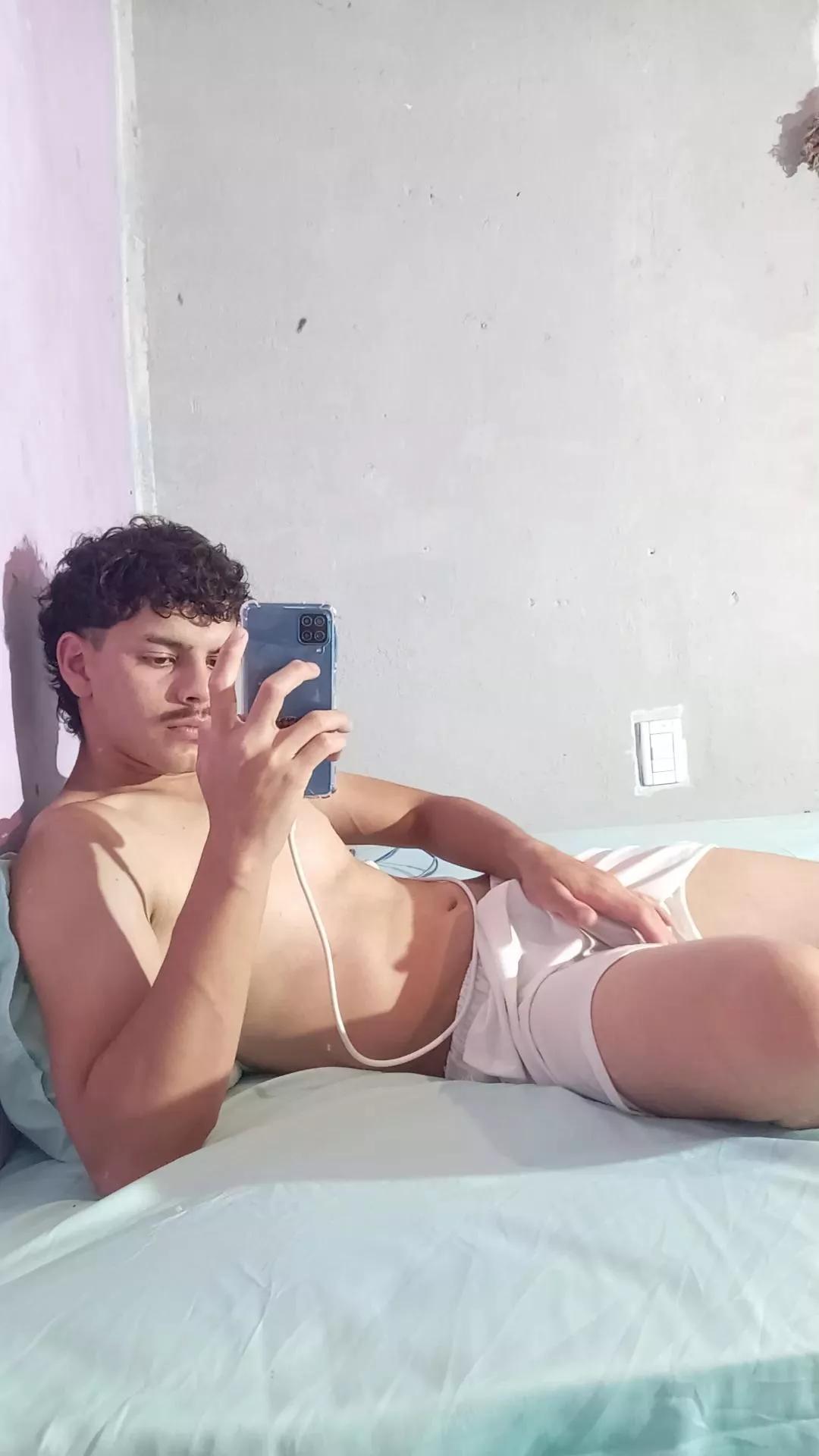 garbeilsrnxxx on Cam4 