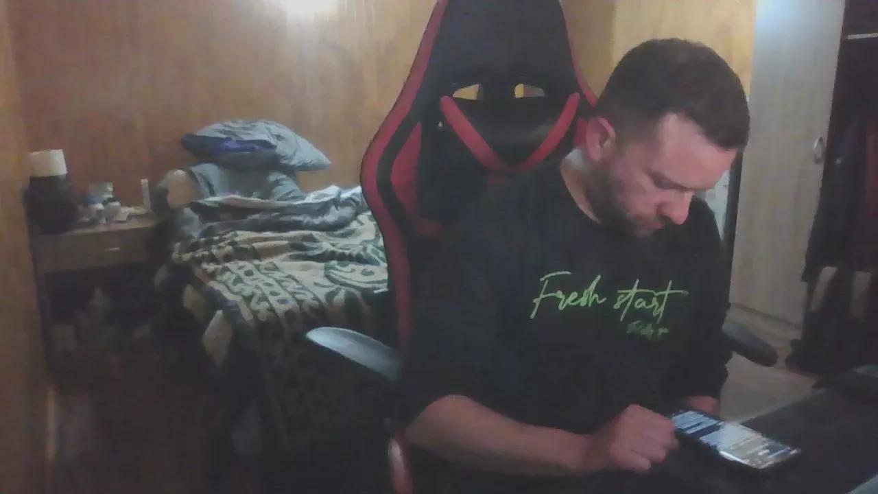 Giingz22 on Cam4 