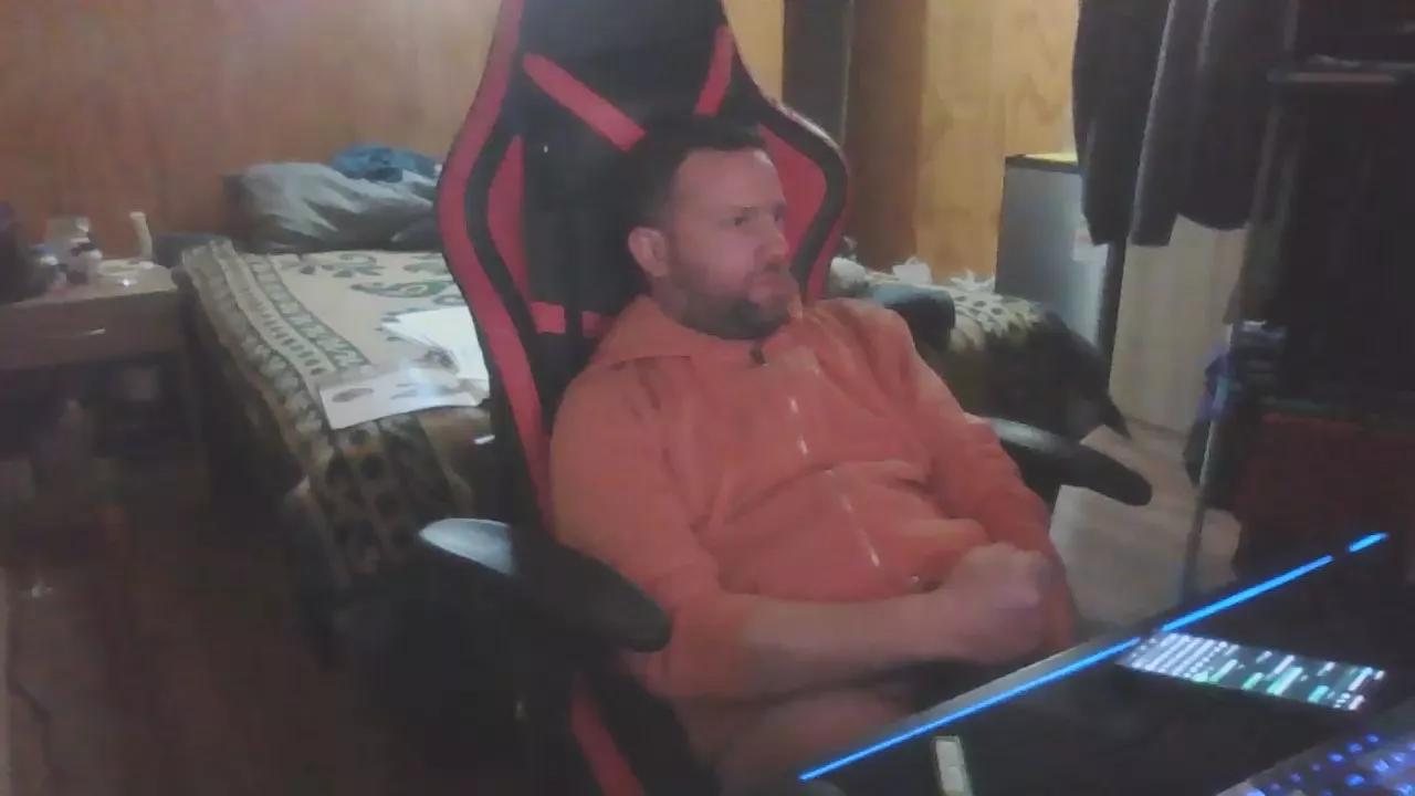 Giingz22 on Cam4 