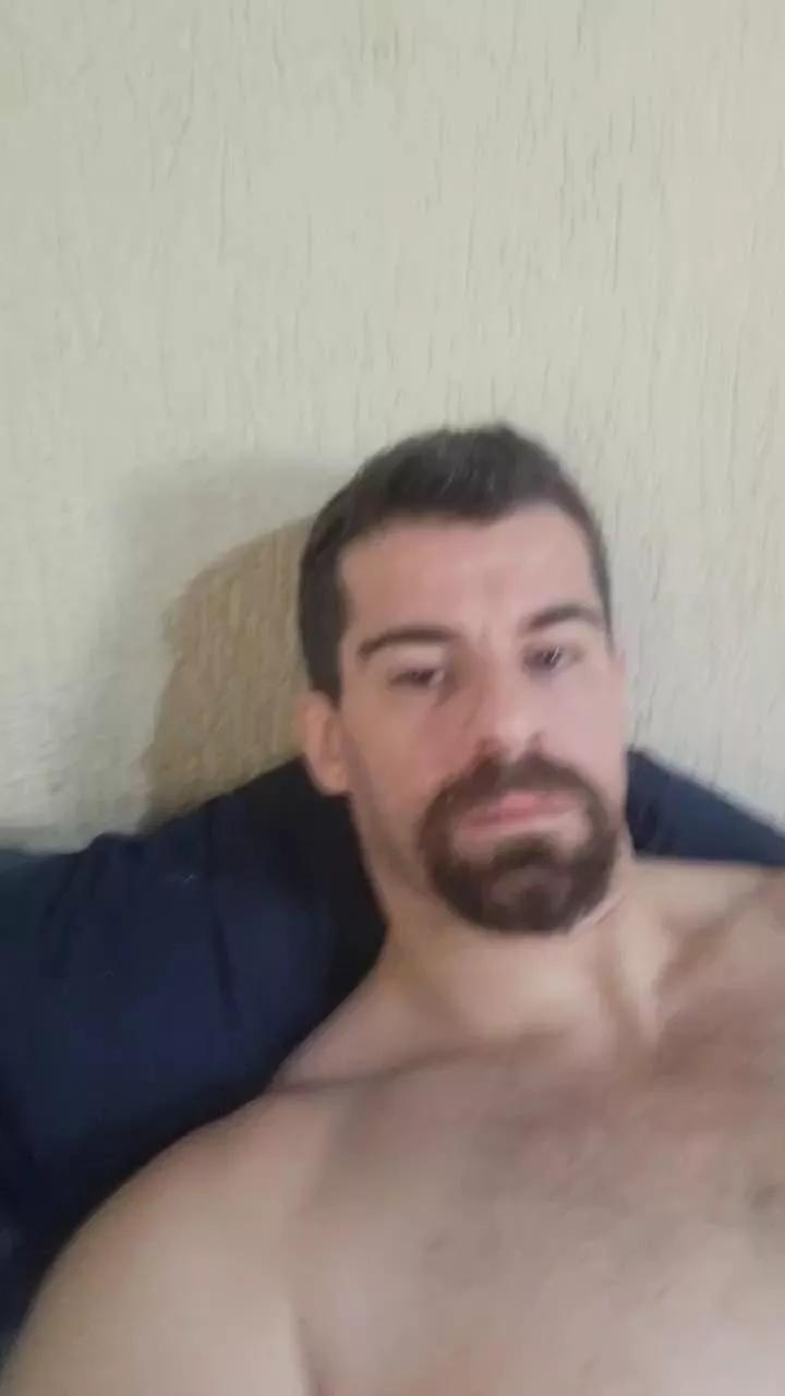 horneydaddysp41 on Cam4 