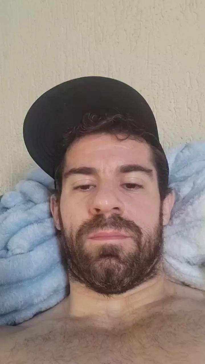 horneydaddysp41 on Cam4 