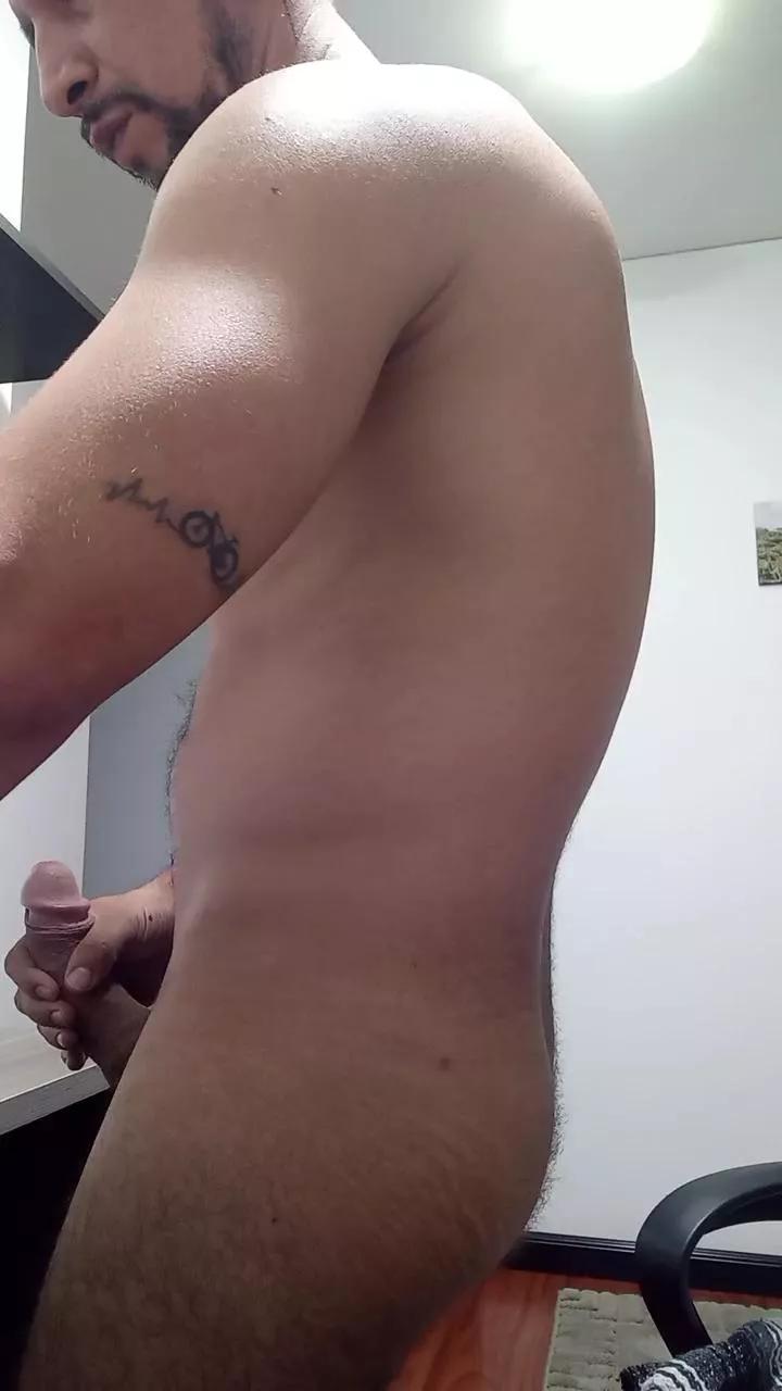 intelcoree1 on Cam4 