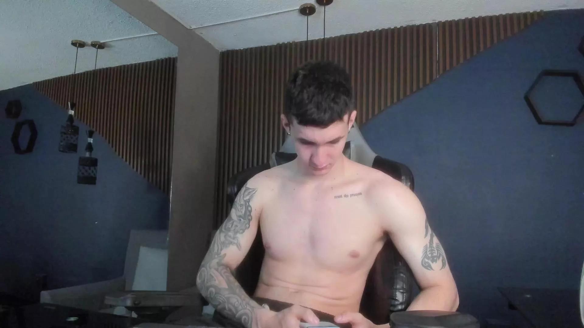 JacksonOlsenn on Cam4 