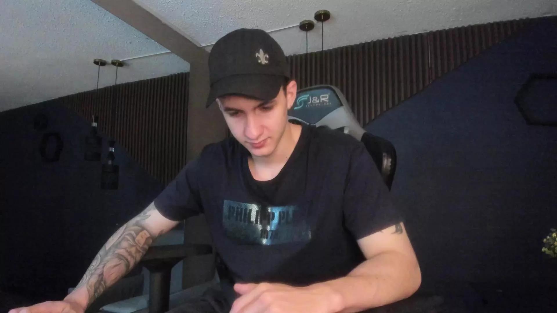 JacksonOlsenn on Cam4 