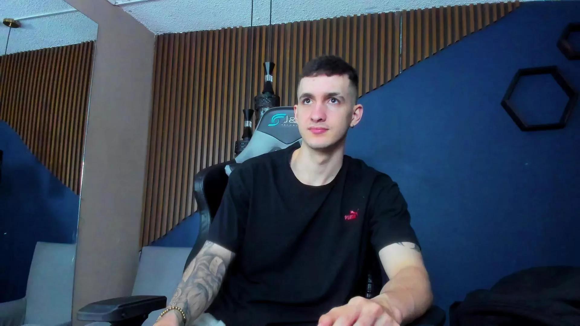 JacksonOlsenn on Cam4 