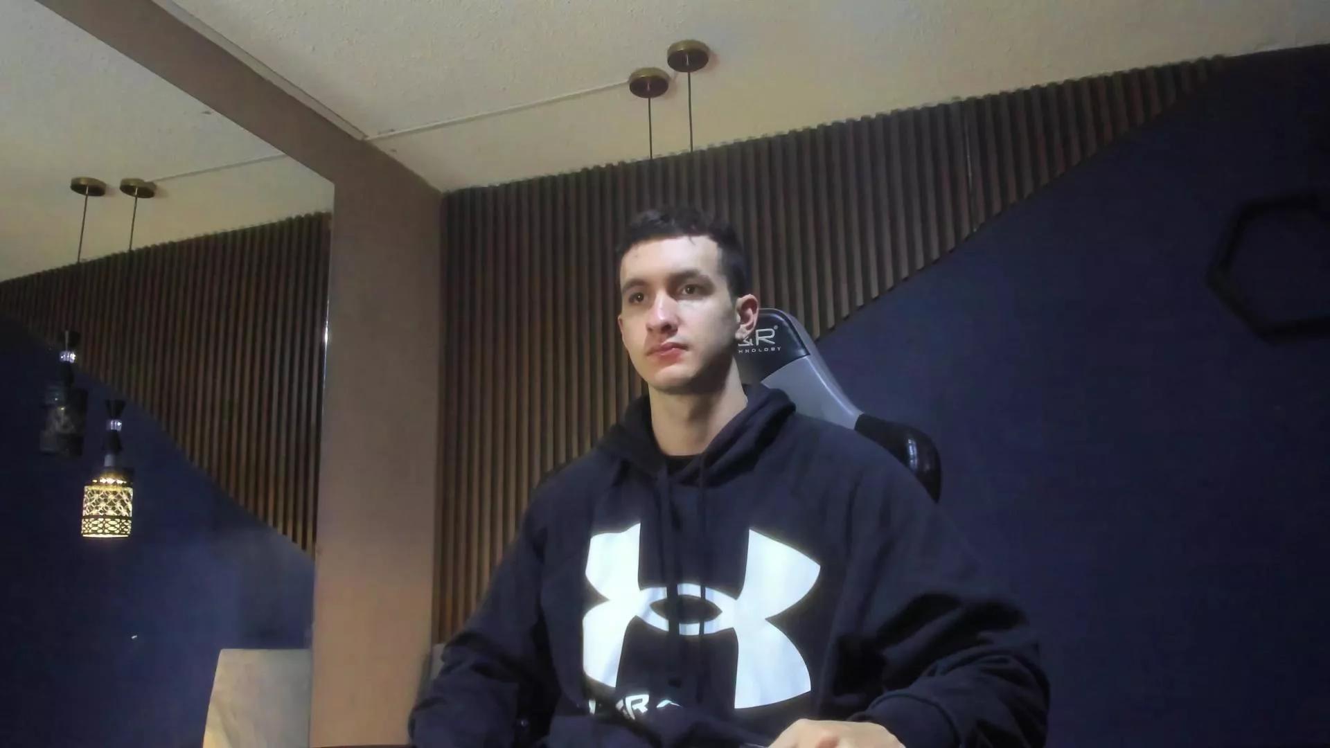 JacksonOlsenn on Cam4 