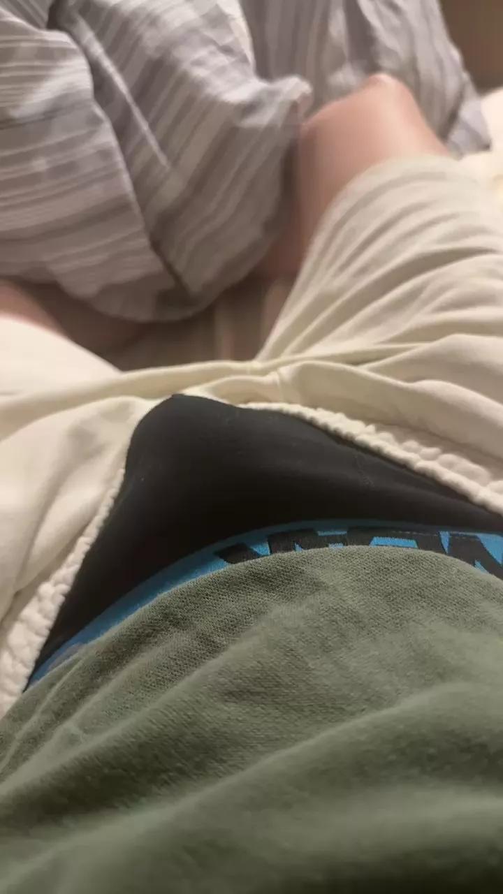 Jeuneact2 on Cam4 