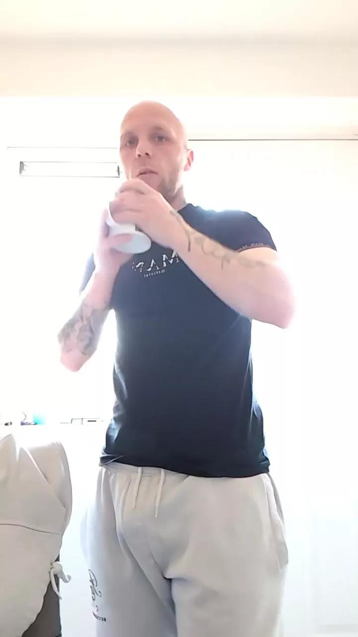 jonesy_fun on Cam4 
