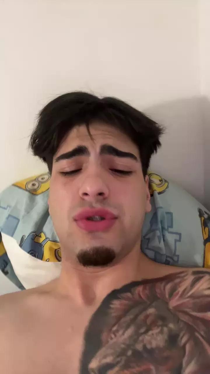 Jovencitobcn21 on Cam4 
