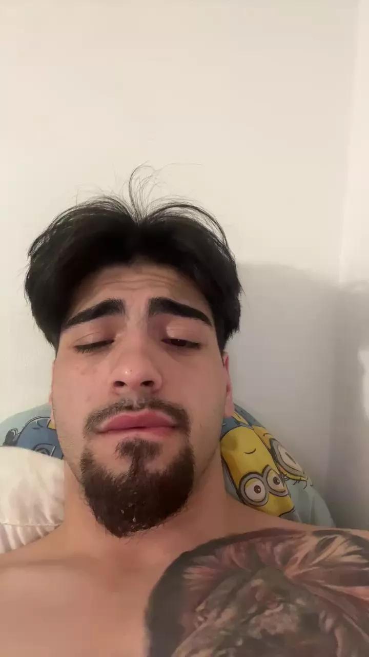 Jovencitobcn21 on Cam4 