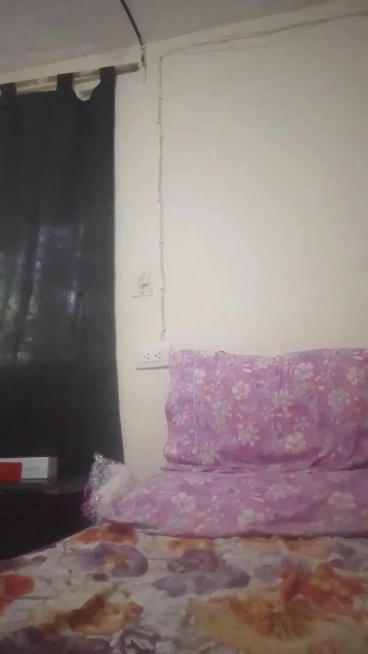 Offline juan7437_hot on Cam4