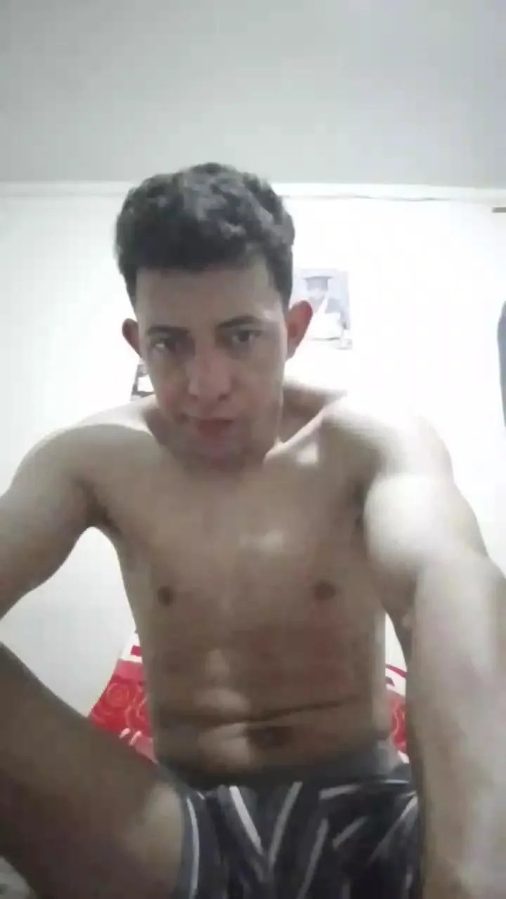 Offline juan7437_hot on Cam4