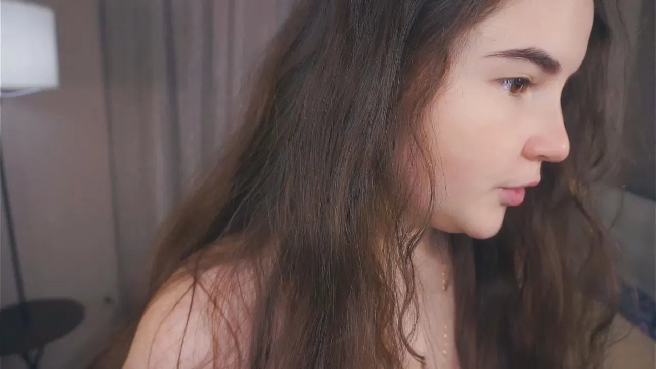 Offline JulianaBlow on Cam4