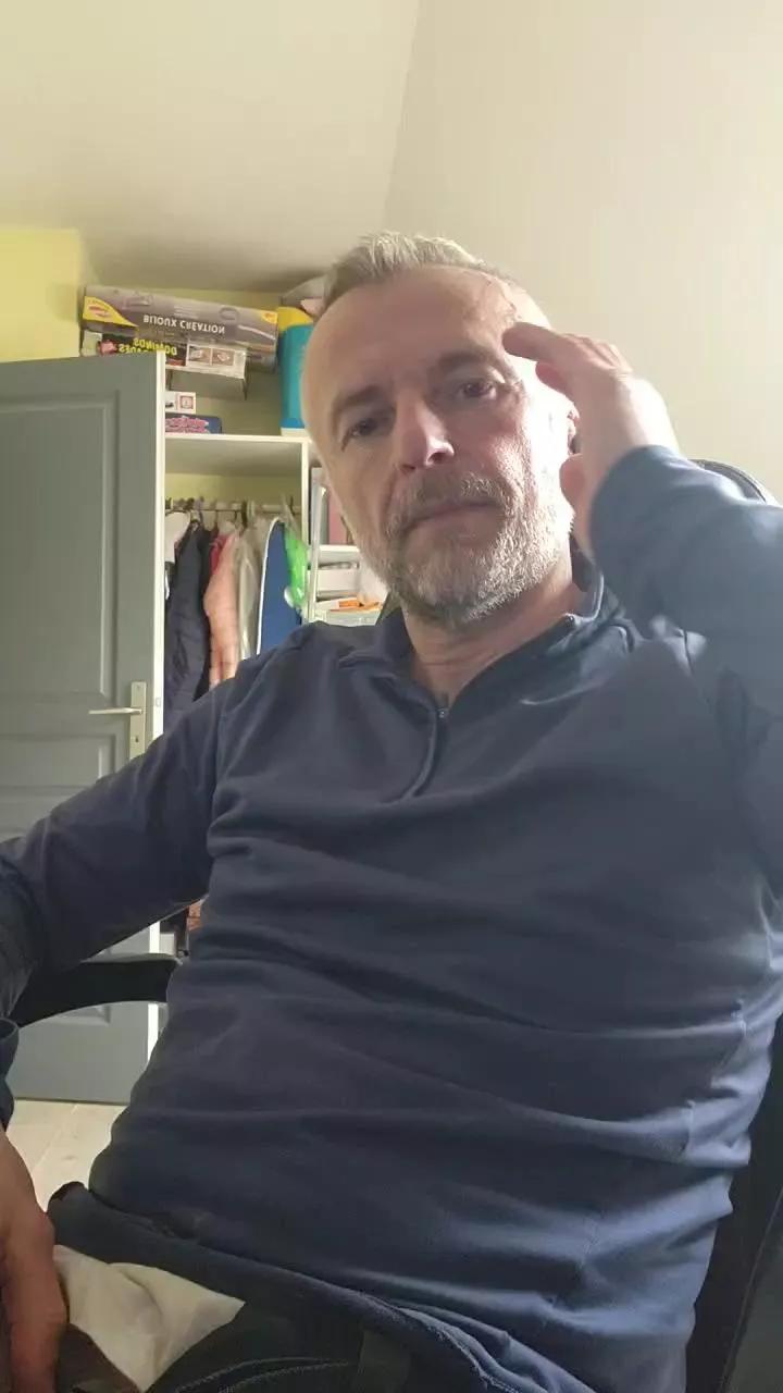Lenny_Bhar on Cam4 