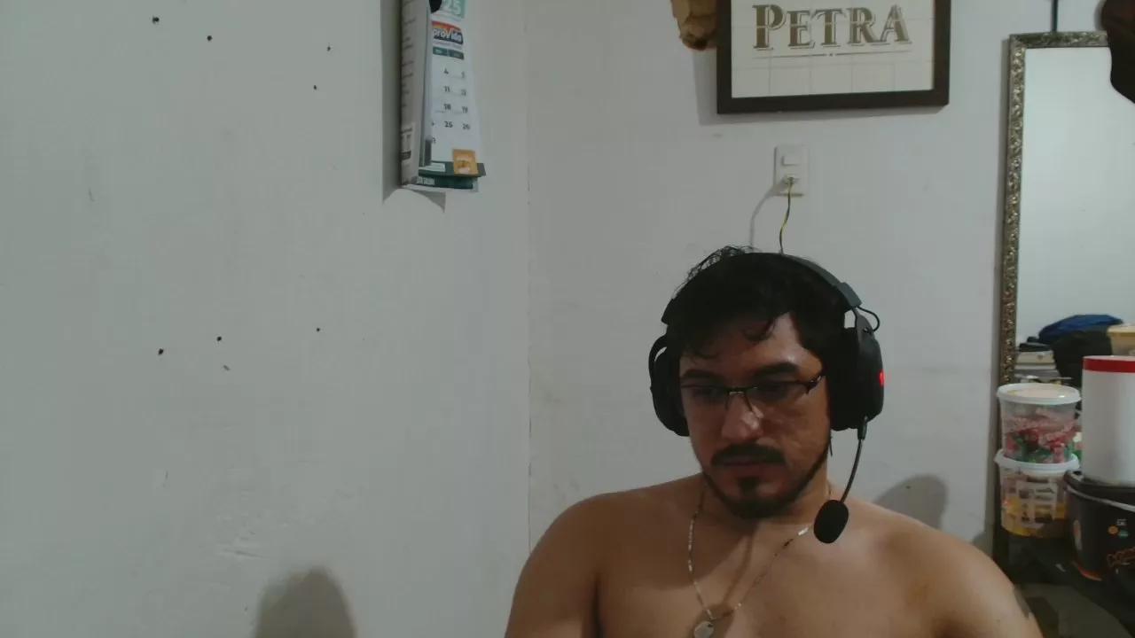 leonino231 on Cam4 