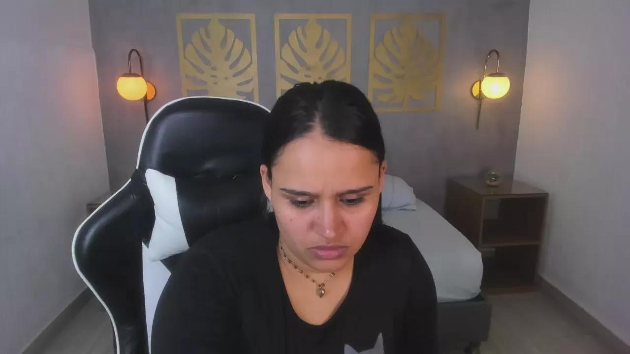 lia_sexx19 on Cam4