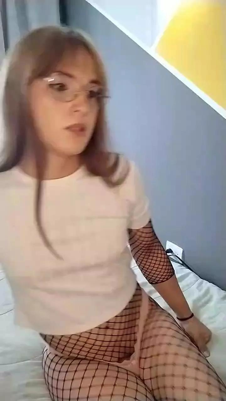 LilaMartinry on Cam4 