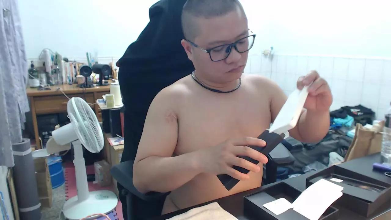 lin308902 on Cam4 