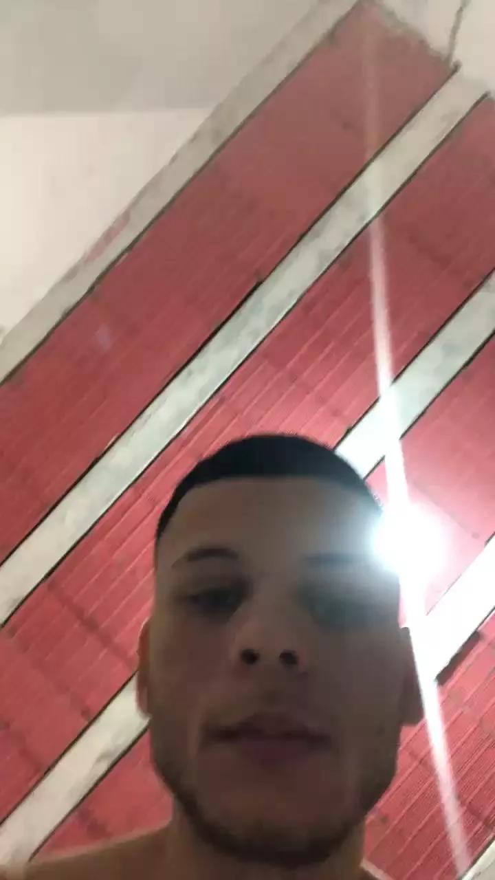 Magrinho2025 on Cam4 