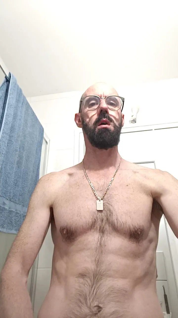 Offline Majid1976 on Cam4