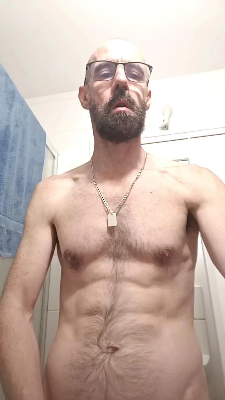 Offline Majid1976 on Cam4