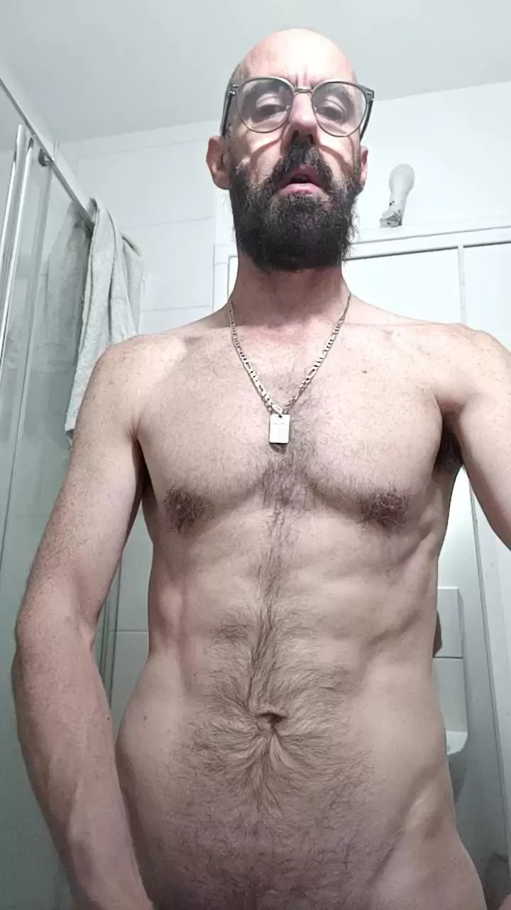 Offline Majid1976 on Cam4