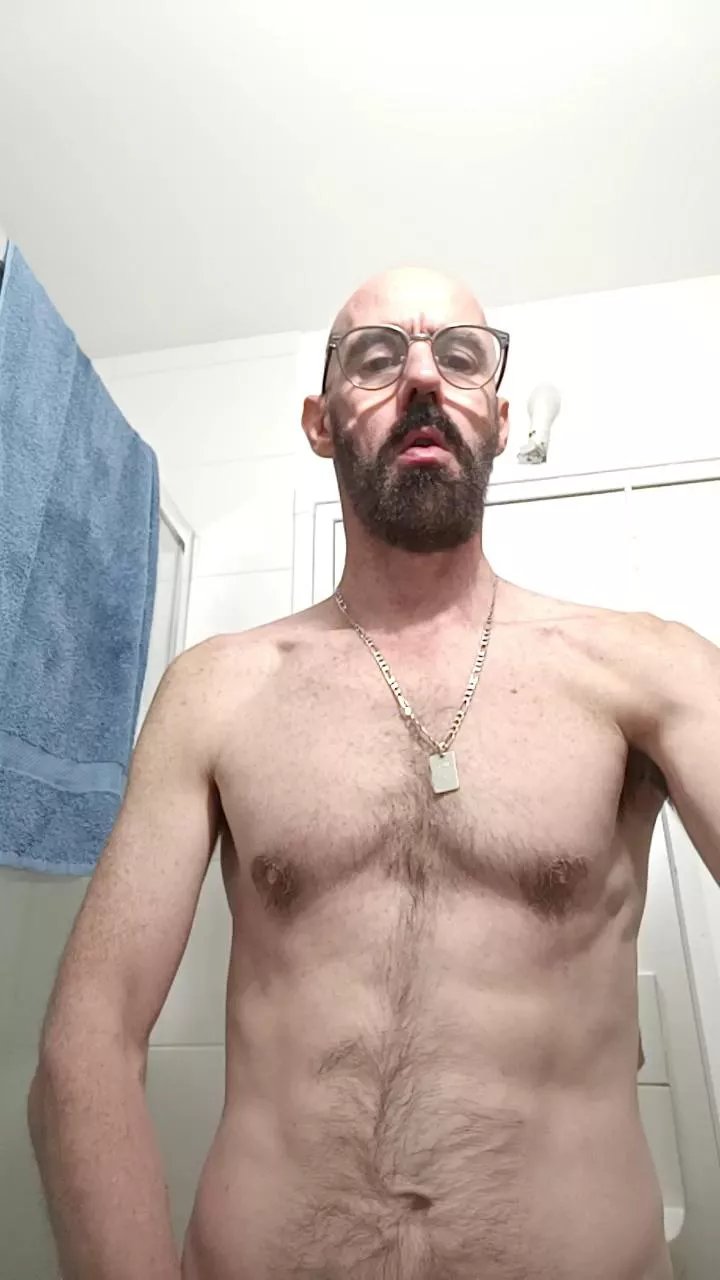 Offline Majid1976 on Cam4