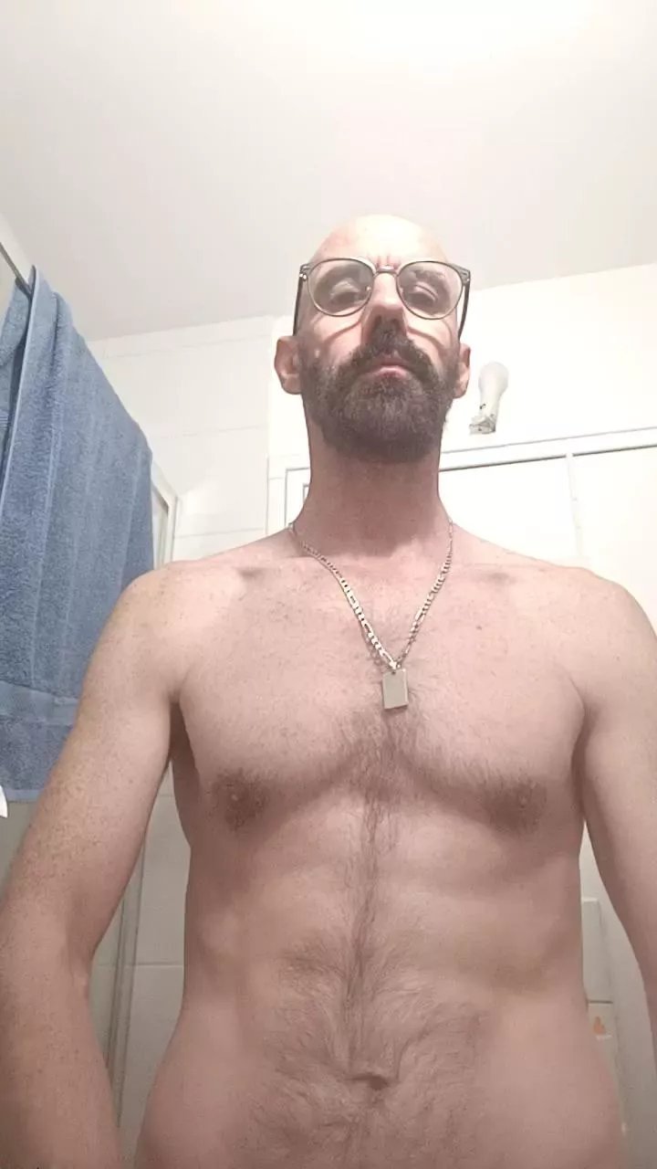 Offline Majid1976 on Cam4