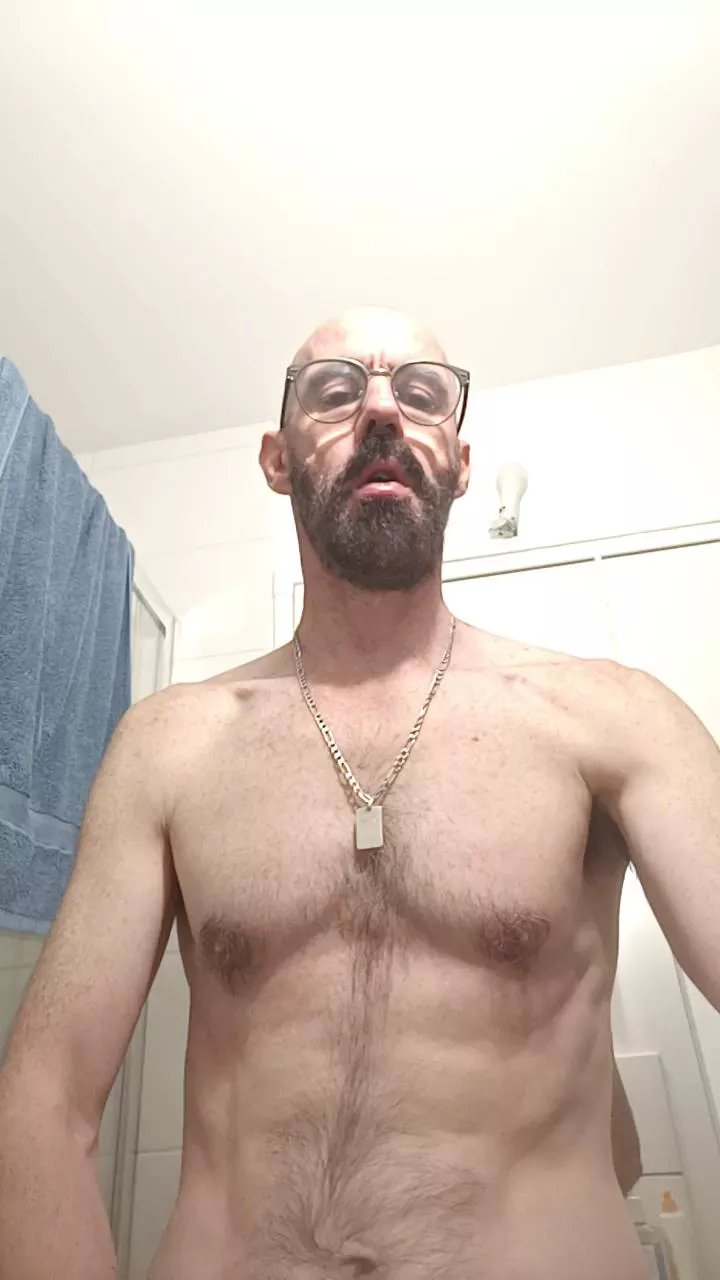 Offline Majid1976 on Cam4