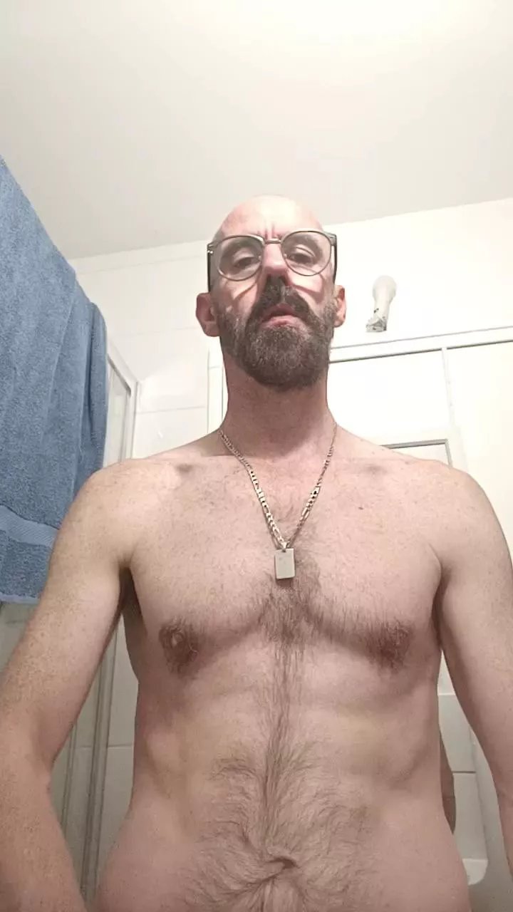 Offline Majid1976 on Cam4