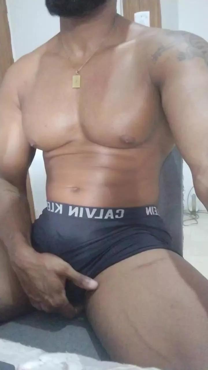 Maumau1986 on Cam4 