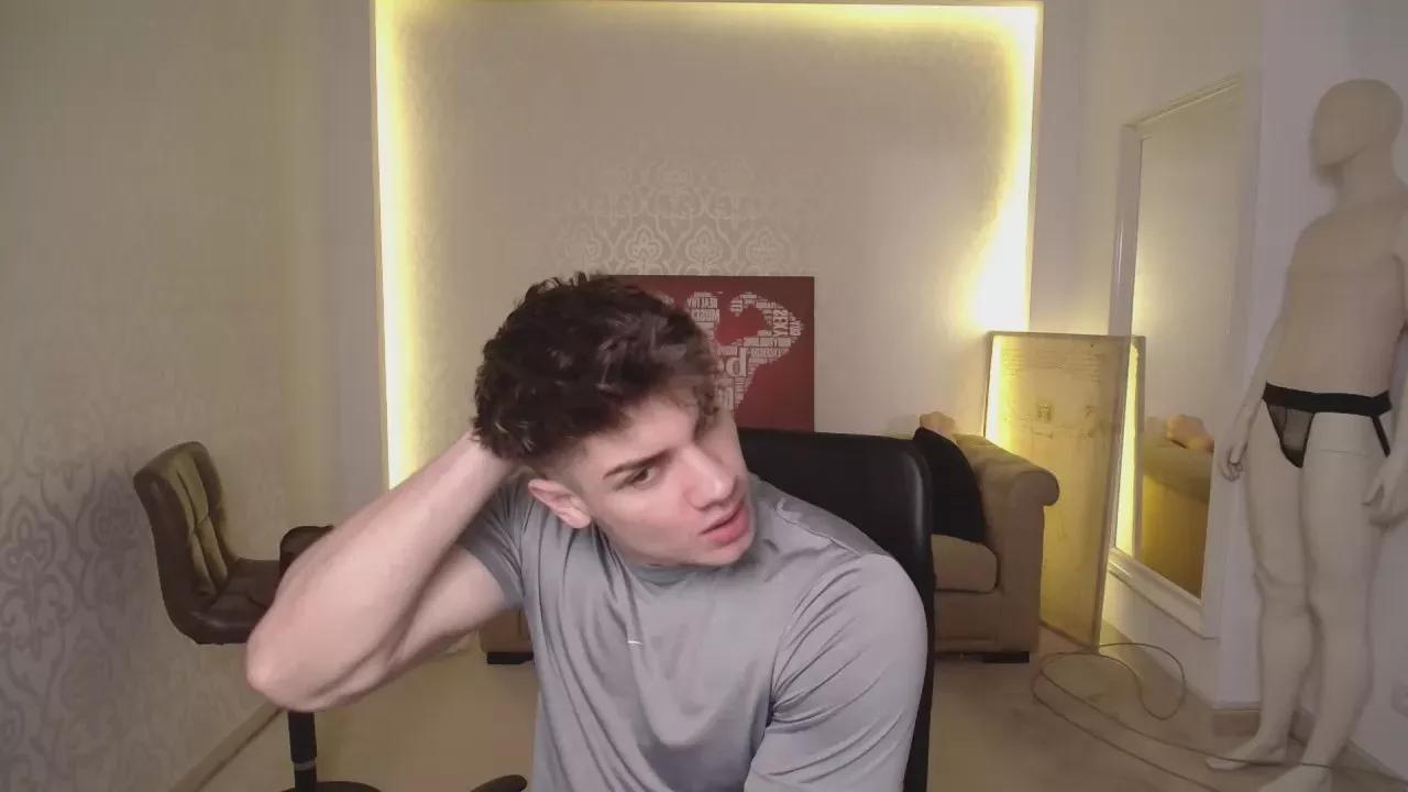 MaxKaiden on Cam4 