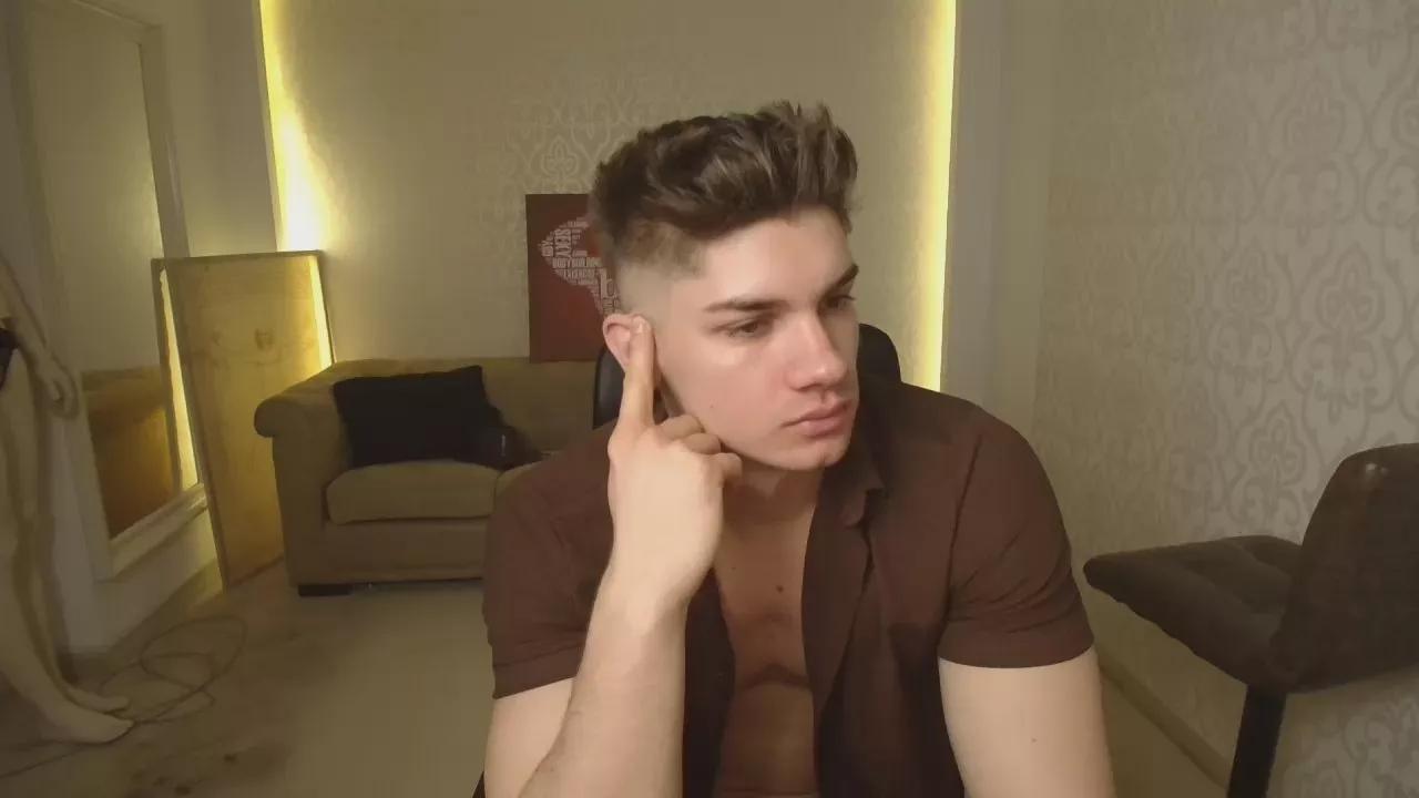 MaxKaiden on Cam4 