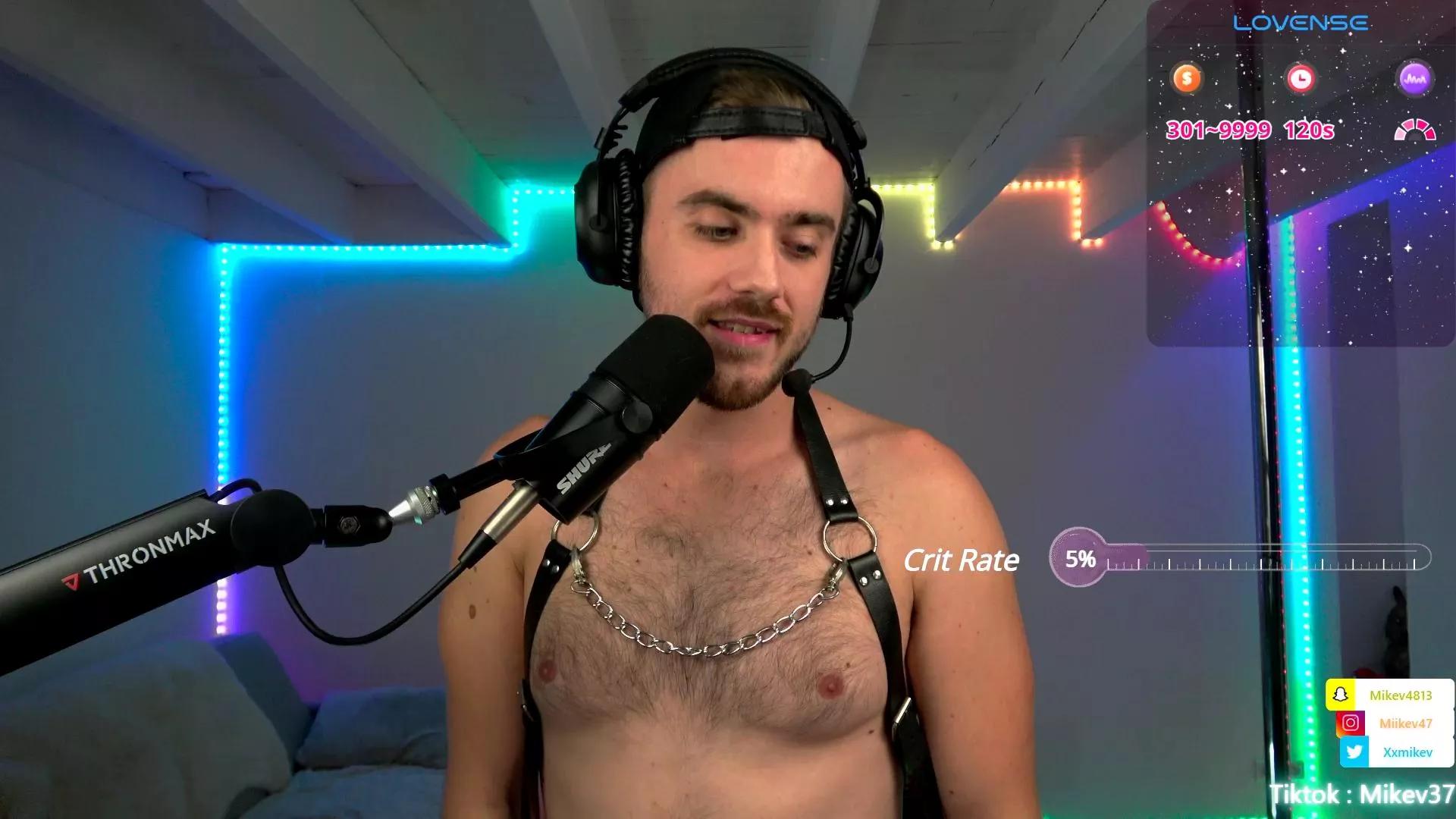 Mikev47 on Cam4 