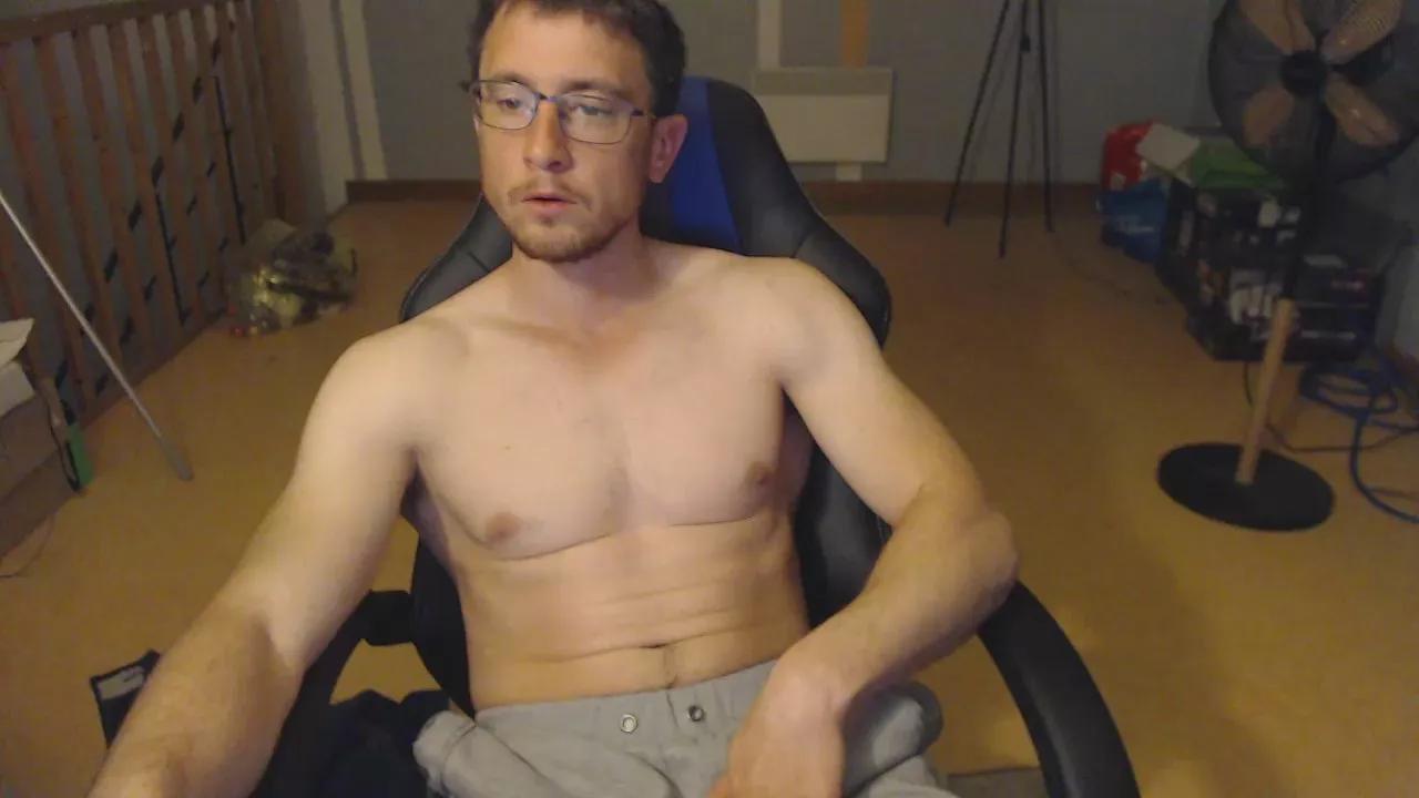 minothor on Cam4 