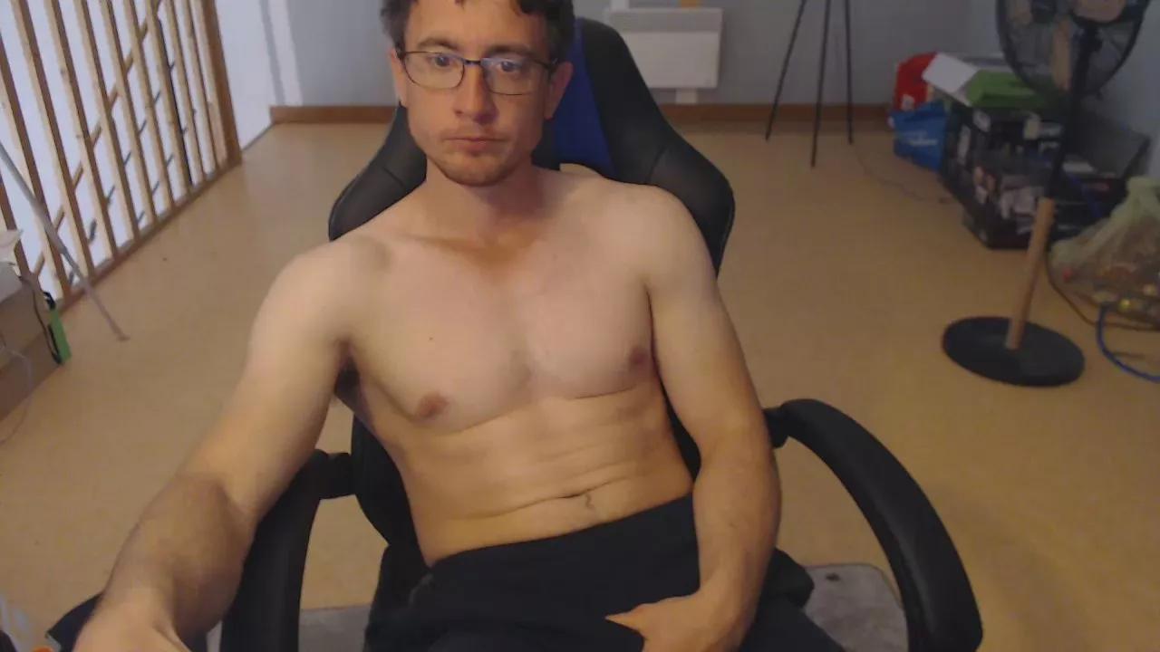 minothor on Cam4 