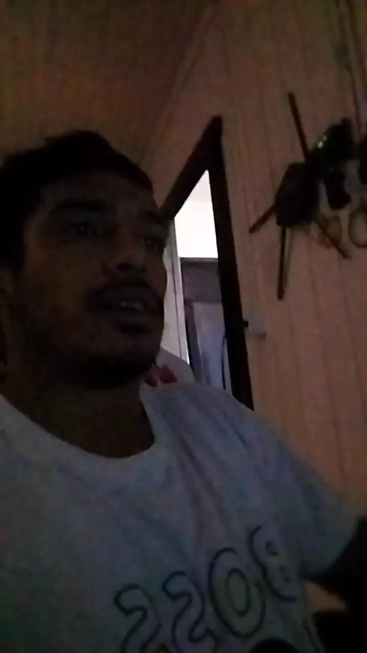 Offline negaodapiroca2 on Cam4