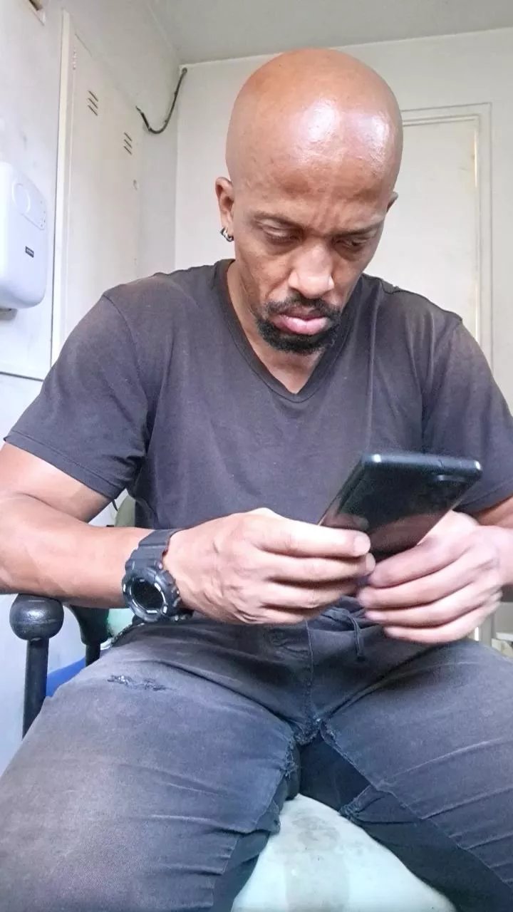 Offline Negro1000sexy on Cam4