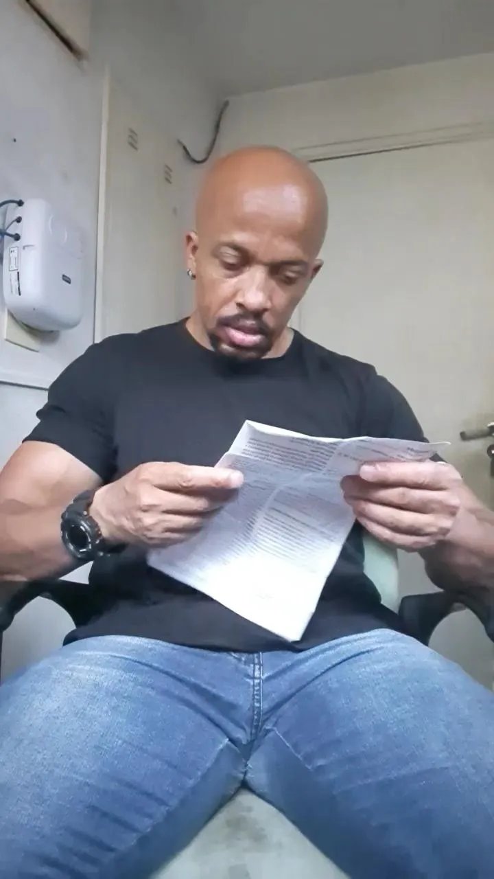 Offline Negro1000sexy on Cam4