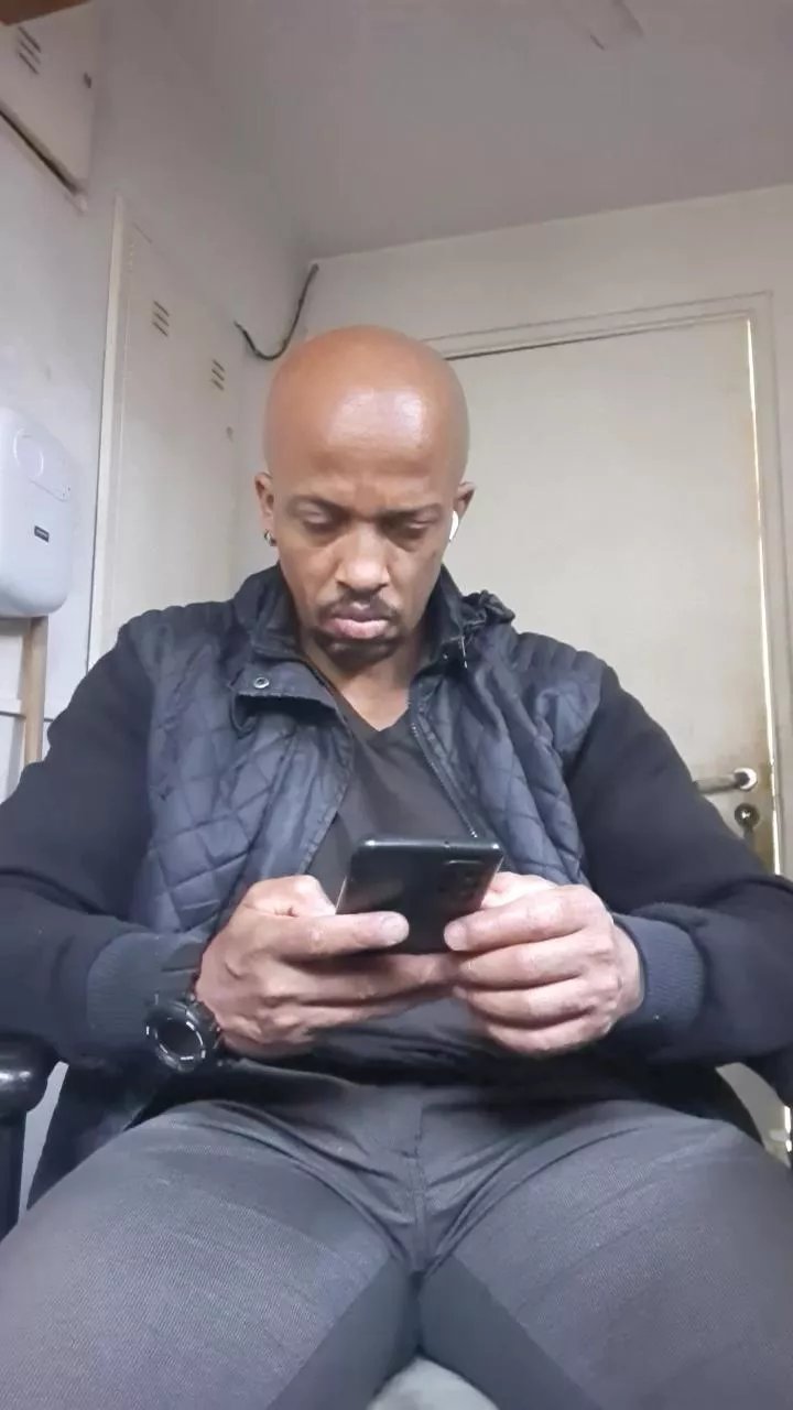 Offline Negro1000sexy on Cam4