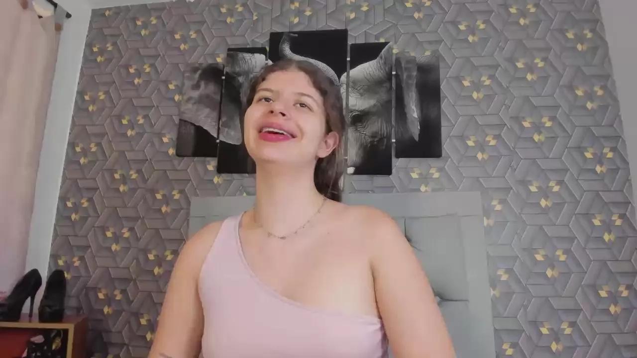 Nicolane_Palmer on Cam4 