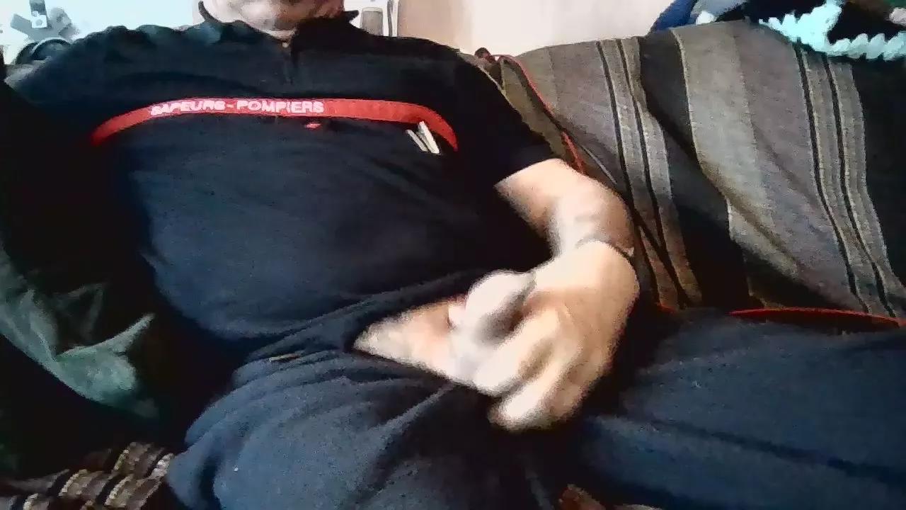 nono135 on Cam4 