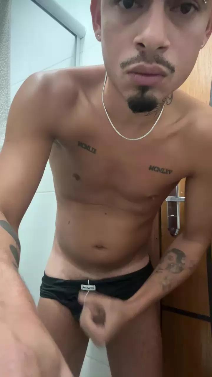 Novinho_do24 on Cam4 
